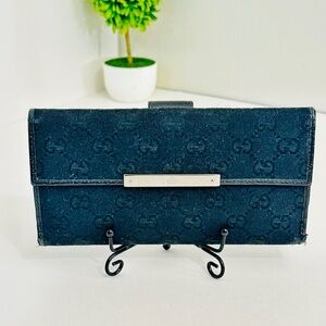 Gucci Dark Blue Clutch with iconic Gucci logo